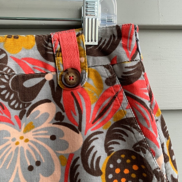 BODEN Soft Needle Cord Floral Skirt 10 - Picture 2 of 3